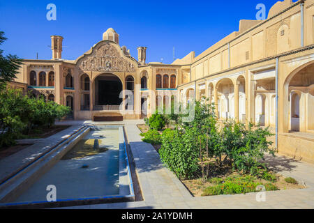 Innenhof. Boroujerdi Historisches Haus (Khan-e Boroujerdi). Kashan. Iran, Asien. Stockfoto