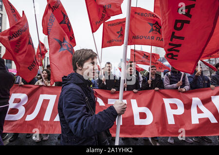 Moskau, Moskau, Russland. 29 Sep, 2019. Die Demonstranten mit Flaggen während einer Demonstration für die Freilassung der Verhafteten Aktivistinnen im Sommer Ausschreitungen in Moskau. Credit: Celestino Arce Lavin/ZUMA Draht/Alamy leben Nachrichten Stockfoto