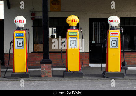 Original Shell Tankstellen an colyford Tankstelle, in 1927-8 Gebaut nach Entwürfen von Friedrich Kett. East Devon, Großbritannien Stockfoto