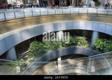 Die moderne Gae Aulenti Platz September 25, 2019, Mailand, Italien Stockfoto