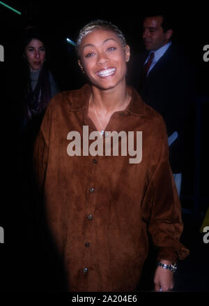 Hollywood, Kalifornien, USA, 11. Januar 1995 Schauspielerin Jada Pinkett besucht "Geschichten aus der Gruft: Demon Knight Hollywood Premiere am 11. Januar 1995 im Hollywood Galaxy Theatre in Hollywood, Kalifornien, USA. Foto von Barry King/Alamy Stock Foto Stockfoto