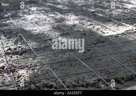 Bild von Beton gießt auf einer Schalung Fußboden auf einer Baustelle Stockfoto