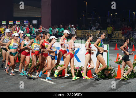 Doha, Katar. 29 Sep, 2019. Athleten konkurrieren während der Frauen 20 km Rennen letzten Spaziergang auf der 2019 IAAF Weltmeisterschaften in Doha, Katar, Sept. 29, 2019. Credit: Xu Suhui/Xinhua/Alamy leben Nachrichten Stockfoto