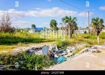 Beton und Schutt ist das Lebendige Wasser, Kirche, Sept. 22, 2019, in Mexiko Strand, Florida. Stockfoto