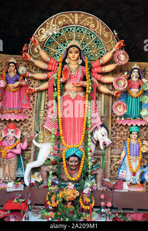 Durga Puja ist das größte Festival Indiens. Das Durga Puja Festival zeigt indische Kultur. Kolkata Durga puja ist sehr beliebt Bengali Festival. Stockfoto