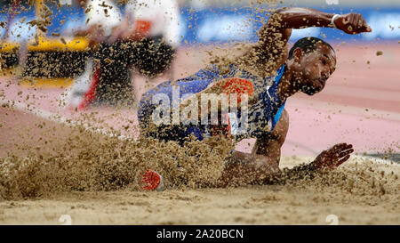 Doha, Katar. 29 Sep, 2019. Christian Taylor von den USA konkurriert bei Triple des Männer springen Finale bei den IAAF Leichtathletik WM 2019 in Doha, Katar, Sept. 29, 2019. Credit: Wang Lili/Xinhua/Alamy leben Nachrichten Stockfoto