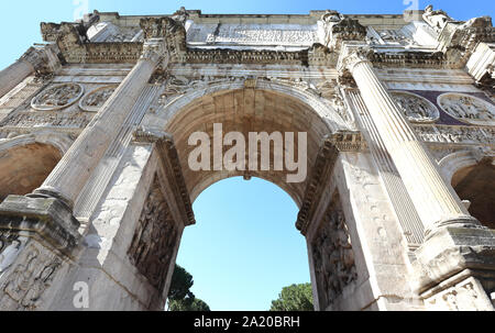 Der Triumphbogen des Konstantin, Rom - Italien Stockfoto