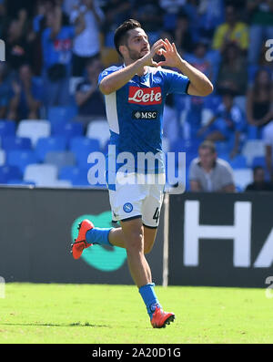 Neapel, Italien. 29 Sep, 2019. Napoli ist Kostas Manolas feiert sein Ziel während einer Serie ein Fußballspiel zwischen Napoli und Brescia in Neapel, Italien, Sept. 29, 2019. Credit: Alberto Lingria/Xinhua/Alamy leben Nachrichten Stockfoto
