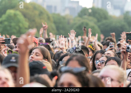 New York, NY - 28. September 2019: Fans reagiert während der 2019 Global Citizen Festival am Central Park Stockfoto