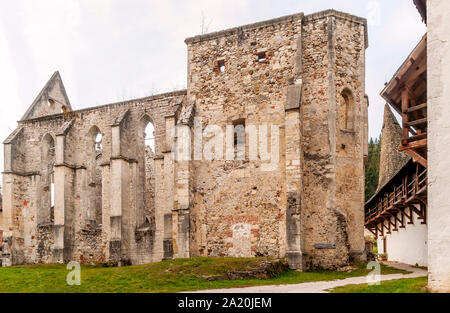 Die klösterliche Kirche, geweiht dem heiligen Johannes dem Täufer, innerhalb des Zice Kartause, in der Gemeinde von Slovenske Konjice im Nordosten Aufwecken Stockfoto