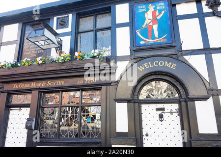 13. Jahrhundert "Ye Olde Mann&Sense' Pub, Churchgate, Bolton, Greater Manchester, England, Vereinigtes Königreich Stockfoto