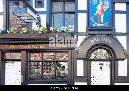 13. Jahrhundert "Ye Olde Mann&Sense' Pub, Churchgate, Bolton, Greater Manchester, England, Vereinigtes Königreich Stockfoto