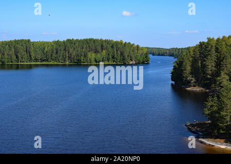 Saimaa-see von Toijansalmi Brücke, Taipalsaari, Finnland. Stockfoto