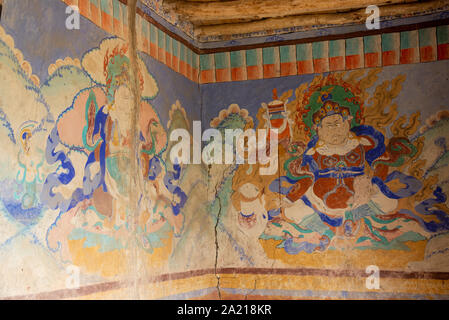 Wandbilder in Thiksey Kloster in Ladakh, Indien Stockfoto