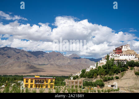 Blick auf Thiksey Kloster in Ladakh, Indien Stockfoto
