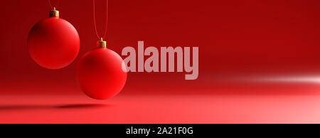 Weihnachten Konzept. Weihnachten Kugeln aufhängen gegen rote Farbe gebogenen Hintergrund, Banner, kopieren. 3D-Darstellung Stockfoto