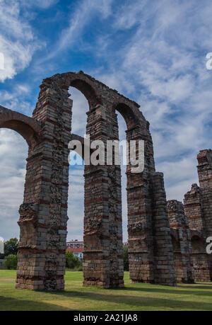 Ein Bild der Acueducto de los Milagros (Mérida). Stockfoto