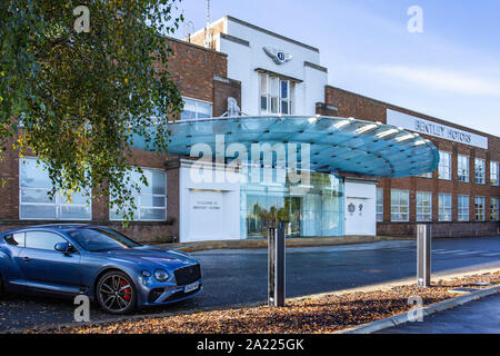 Haupteingang von Bentley Motors Fabrik auf Pyms Lane in Crewe, Cheshire Vereinigtes Königreich Stockfoto