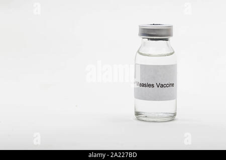 Medizinische Konzept medizinische eine medizinische Durchstechflasche lesen die Masern- Stockfoto