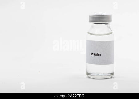 Medizinische Konzept medizinische eine medizinische Durchstechflasche Insulin lesen Stockfoto