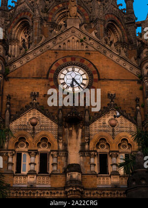 Bahnhof Chhatrapati Shivaji Terminus (CSTM), ist ein historischer Bahnhof und ein UNESCO-Weltkulturerbe in Mumbai, Maharashtra, Indien Stockfoto