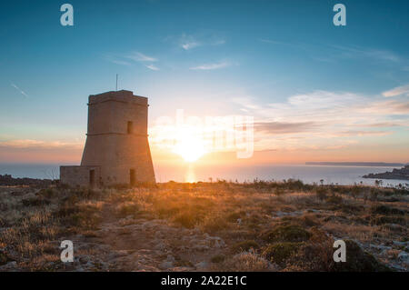 Alte historische Ta' Lippija Turm in Malta Stockfoto