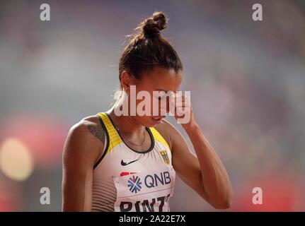 Doha, Katar. 30 Sep, 2019. Tatjana PINTO (Deutschland) enttäuscht von Frauen Halbfinale 100m, 29.09.2019 Leichtathletik WM 2019 in Doha/Katar, vom 27.09. - 10.10.2019. | Verwendung weltweit Stockfoto