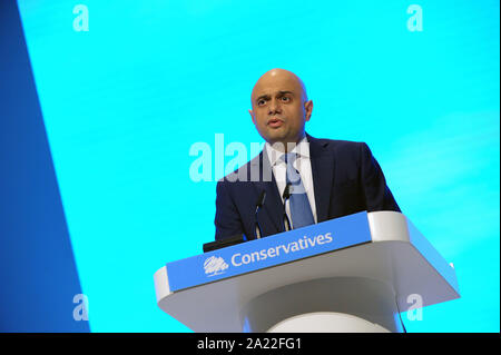 Manchester, England. 30 September, 2019 Sajid Javid, Schatzkanzler, liefert seine Rede auf der Konferenz, am zweiten Tag der Parteitag der Konservativen Partei in der Manchester Central Convention Complex. Kevin Hayes/Alamy leben Nachrichten Stockfoto