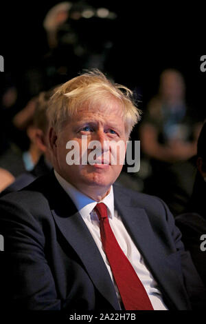 Manchester, Großbritannien. 30. September 2019. Tag zwei Der Tory-partei Konferenz mit der Schatzkanzler, Sajid Javid seiner Rede auf der Konferenz der Ministerpräsidenten Boris Johnson und Home Secretary Priti Patel besucht. Manchester, Lancashire, UK. Quelle: Barbara Koch/Alamy leben Nachrichten Stockfoto