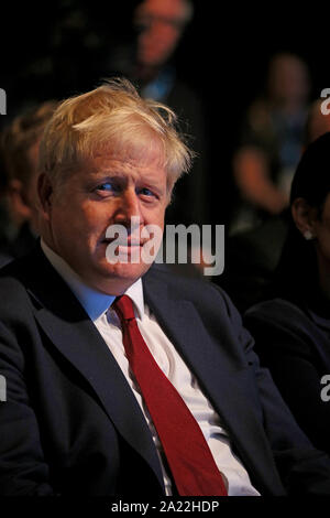 Manchester, Großbritannien. 30. September 2019. Tag zwei Der Tory-partei Konferenz mit der Schatzkanzler, Sajid Javid seiner Rede auf der Konferenz der Ministerpräsidenten Boris Johnson und Home Secretary Priti Patel besucht. Manchester, Lancashire, UK. Quelle: Barbara Koch/Alamy leben Nachrichten Stockfoto