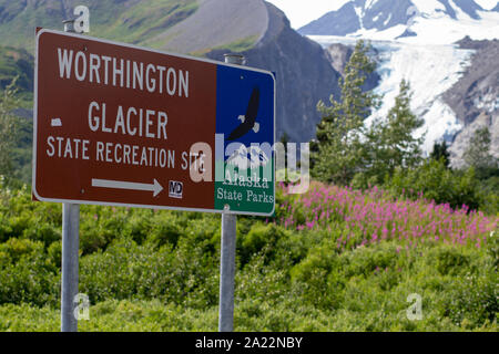 Worthington Glacier im US-Bundesstaat Alaska. Auf dem Richardson Highway östlich von Valdez, aufgeführt als National Natural Landmark. Stockfoto