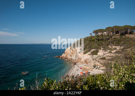 La Sorgente Strand Stockfoto