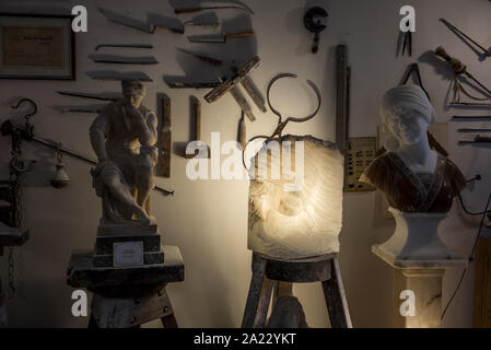 Werke des Handwerkers Roberto Chiti in seiner eigenen Werkstatt Stockfoto