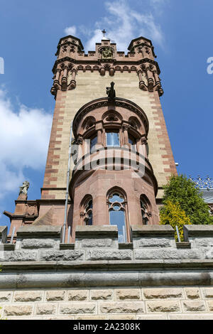Fassade von Schloss Drachenburg in Bonn, Deutschland Stockfoto