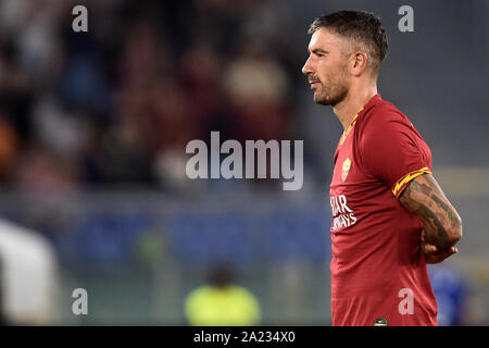 Aleksandar Kolarov der AS Roma (2 L) feiert nach dem Scoring Das Ziel von 3-2 Roma 25/08/2019 Stadio Olimpico Fußball Serie A 2019/2020 AS Rom-Ge Stockfoto