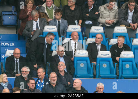 Leicester, Großbritannien. 29 Sep, 2019. Newcastle United Geschäftsführer Lee Charnley (links) Während der Premier League Match zwischen Leicester City und Newcastle United für die King Power Stadion, Leicester, England am 29. September 2019. Foto von Andy Rowland. Credit: PRiME Media Images/Alamy leben Nachrichten Stockfoto