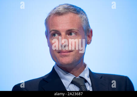 Manchester, Großbritannien. 30 Sep, 2019. Zac Goldsmith, Staatsminister und MP für Richmond Park spricht am Tag zwei der Parteitag der Konservativen in Manchester. Quelle: Russell Hart/Alamy leben Nachrichten Stockfoto