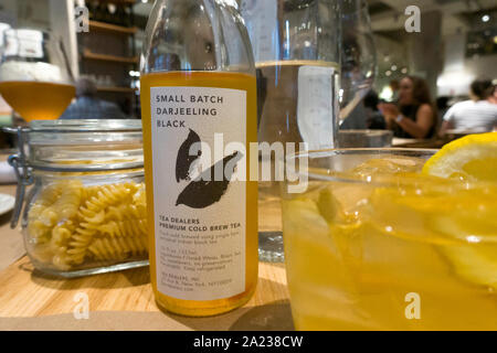 Eataly italienischen Marktplatz ist ein beliebter Store im Flatiron District, New York City, USA Stockfoto