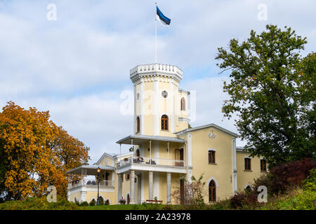 Die Ritterburg Keila-Joa Schloss fallen, boutique Hotel, Museum und Restaurant im Herbst Tag Stockfoto