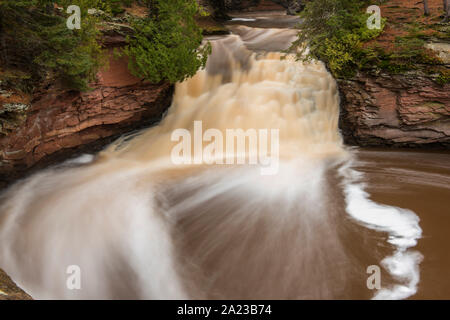 Lower Falls der Amnicon Fluss, Amnicon Falls State Park, Wisconsin, USA Stockfoto