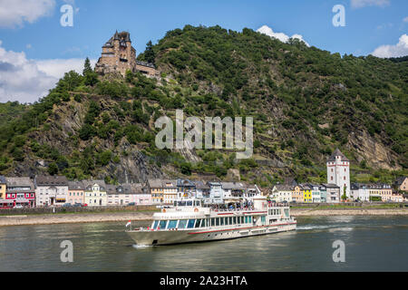 Die Stadt St. Goarshausen am Rhein, in das Obere Mittelrheintal Weltkulturerbe, Maus Schloss, Deutschland Stockfoto