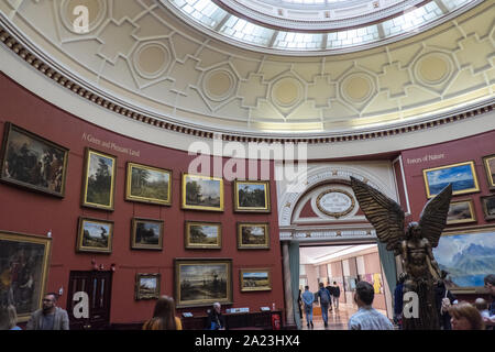 Runde Galerie, Erzengel Luzifer, Birmingham Museum & Art Gallery, Chamberlain Square, Birmingham, West Midlands, Midlands, England, UK, GB, Großbritannien, Europa Stockfoto