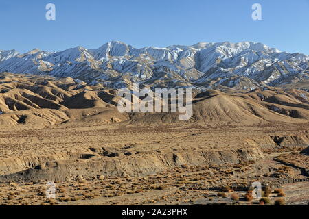 Zentrale Altyn Tagh-Berge vom Nnal.Highway G315-North Xorkol Becken aus gesehen. Xinjiang-China-0501 Stockfoto