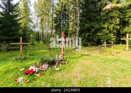 Kurapaty, Minsk/Belarus - September 15, 2019 Kurapaty Wald Massaker. Gedenkstätte für die Opfer der stalinistischen Ära Repressionen in Kurapaty, Minsk Stockfoto