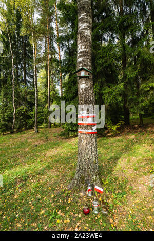 Kurapaty, Minsk/Belarus - September 15, 2019 Kurapaty Wald Massaker. Gedenkstätte für die Opfer der stalinistischen Ära Repressionen in Kurapaty, Minsk Stockfoto