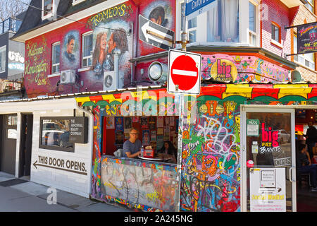 Toronto, Kanada - 5 Mai, 2019: Kensington Market, ein markanter multikulturellen Viertel in der Innenstadt von Toronto, einem nationalen historischen Ort Stockfoto