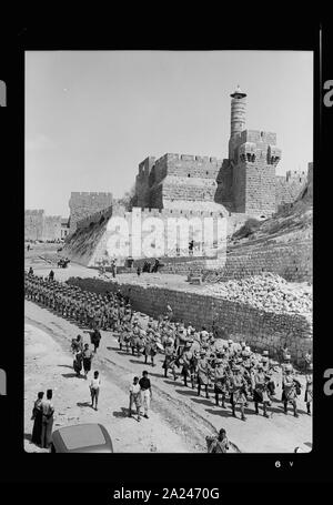 Palästina Unruhen 1936. Die Schotten Guard Parade von der Band vorangestellt Stockfoto