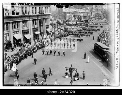 Parade zu Ehren der olympischen Sieger Stockfoto