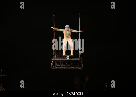 Sydney, Australien. 1. Oktober 2019. Cirque du Soleil Produktion KURIOS - Kabinett der Kuriositäten im Entertainment Viertel, Moore Park, Credit: Richard Milnes/Alamy leben Nachrichten Stockfoto