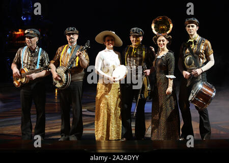 Sydney, Australien. 1. Oktober 2019. Cirque du Soleil Produktion KURIOS - Kabinett der Kuriositäten im Entertainment Viertel, Moore Park, Credit: Richard Milnes/Alamy leben Nachrichten Stockfoto